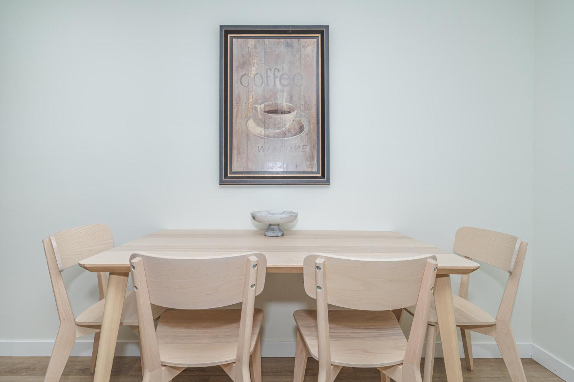 Central Edmonton Family Friendly Home Buitenkant foto